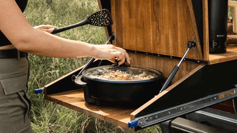 Electric grill pan MEG-300